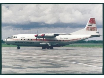 Aeroflot, An-12