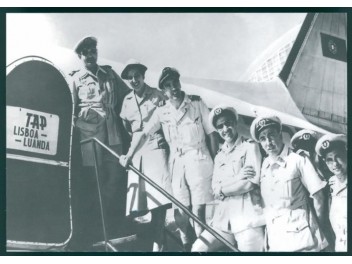 Crew, TAP, DC-3