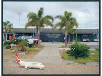 Hervey Bay: Qantas 737...