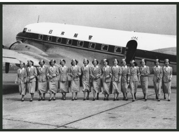 JAL, DC-3 with Crew