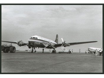 JAL, DC-4