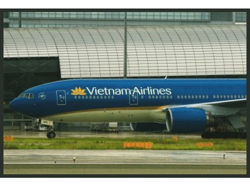 Osaka: Vietnam Airlines, B.777