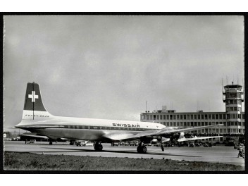 Zurich: Swissair, DC-7