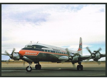 Braniff, DC-7